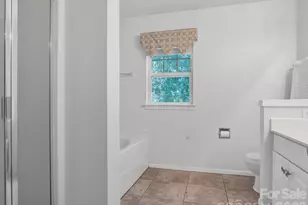 10747 Essex Hall Dr, Charlotte, NC 28277 - Photo 22