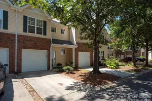 10747 Essex Hall Dr, Charlotte, NC 28277 - Photo 2