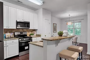 10747 Essex Hall Dr, Charlotte, NC 28277 - Photo 8