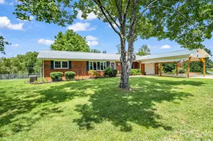 1244 Old Hwy 10 Hwy E, Marion, NC 28752 - Photo 2