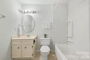 8834 Rittenhouse Cir, Charlotte, NC 28270 - Photo 24