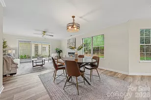8834 Rittenhouse Cir, Charlotte, NC 28270 - Photo 6