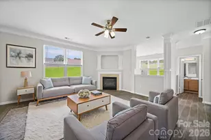 8246 Weeping Fig Ln, Charlotte, NC 28215 - Photo 8