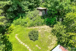 901 Rufus Robinson Rd, Sylva, NC 28779 - Photo 32