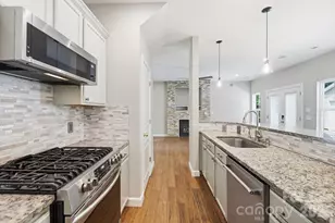 11402 Heritage Green Dr, Cornelius, NC 28031 - Photo 14