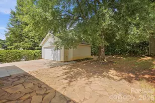 11402 Heritage Green Dr, Cornelius, NC 28031 - Photo 42