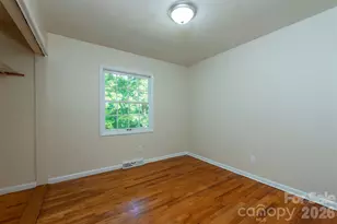 76 Maple Springs Rd, Asheville, NC 28805 - Photo 12