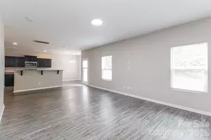 6237 Sydney Mae Ln, Charlotte, NC 28262 - Photo 8