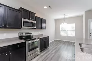 6237 Sydney Mae Ln, Charlotte, NC 28262 - Photo 6