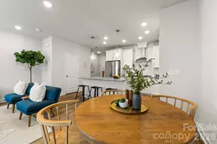 5012 Calvine Ml Wy, Charlotte, NC 28205 - Photo 8