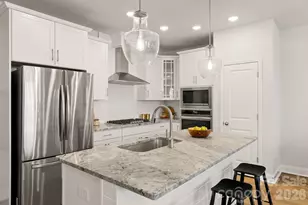 5012 Calvine Ml Wy, Charlotte, NC 28205 - Photo 10