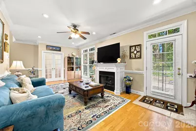 1511 Elkhart Circle, Gastonia, NC 28054 - Photo 6