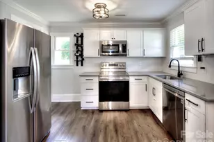 328 Piedmont Ave, Mount Holly, NC 28120 - Photo 16