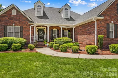 276 Falcon Crest Lane, Salisbury, NC 28147 - Photo 2