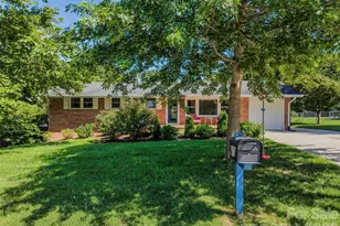 217 S Hillandale Dr, East Flat Rock, NC 28726 - Photo 4