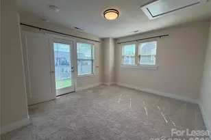 16034 Roscoe Ln, Charlotte, NC 28204 - Photo 10