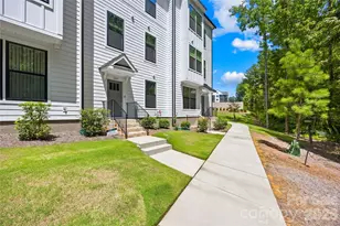 12133 Storm Ln, Charlotte, NC 28277 - Photo 4