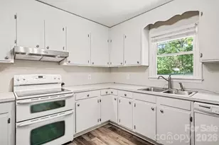 1751 Piney Rd, Hickory, NC 28602 - Photo 18