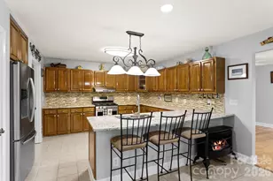 231 Kimberly Ann Dr, Hendersonville, NC 28792 - Photo 6