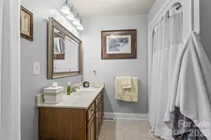 231 Kimberly Ann Dr, Hendersonville, NC 28792 - Photo 18