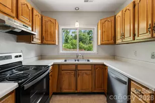 48 Carrier St, Asheville, NC 28806 - Photo 10