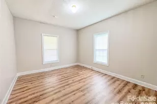 818 Grier St, Lincolnton, NC 28092 - Photo 10