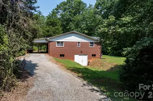 4370 Dynasty Ln, Hudson, NC 28638 - Photo 24