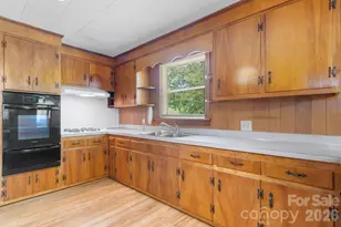 4370 Dynasty Ln, Hudson, NC 28638 - Photo 8