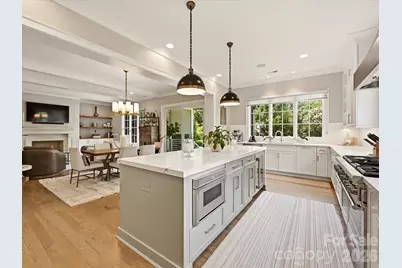 2820 Irby Drive, Charlotte, NC 28209 - Photo 12