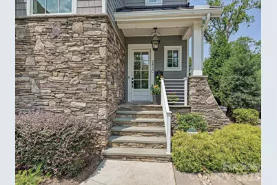 2820 Irby Drive, Charlotte, NC 28209 - Photo 2