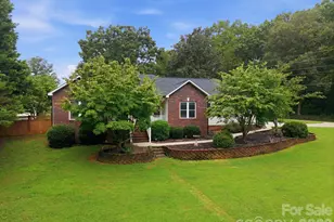 359 Huffstetler Lake Rd, Dallas, NC 28034 - Photo 2