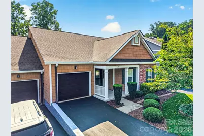 25 Old Pasture Way, Laurel Park, NC 28739 - Photo 2