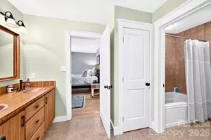 69 Rock Spgs Rd, Fairview, NC 28730 - Photo 32