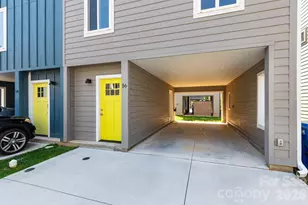 56 W Cascade St, Asheville, NC 28704 - Photo 2