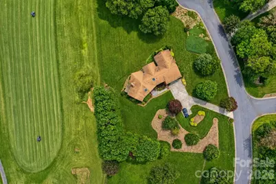 3711 Blendwood Lane NE, Hickory, NC 28601 - Photo 2