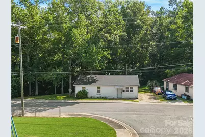411 S Jacob Street, Cherryville, NC 28021 - Photo 2