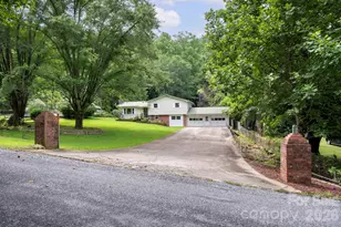 1244 Macktown Rd, Sylva, NC 28779 - Photo 2
