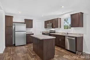 1303 Elrado St, Burlington, NC 27217 - Photo 12