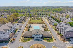 2419 Diplomat Ln, Charlotte, NC 28210 - Photo 32