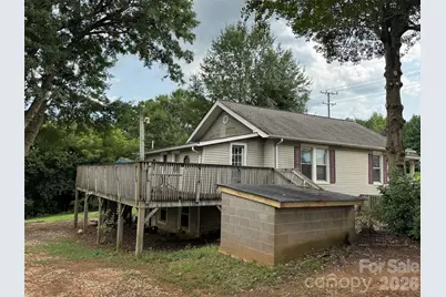 509 21st Street SE, Hickory, NC 28602 - Photo 6