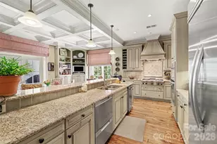 2343 Roswell Ave, Charlotte, NC 28207 - Photo 8