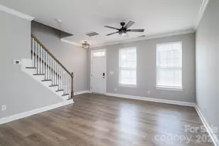 104 W Pine St, Lincolnton, NC 28092 - Photo 10