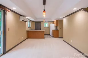 1002 Windsor Dr, Asheville, NC 28803 - Photo 18