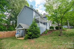 1002 Windsor Dr, Asheville, NC 28803 - Photo 2