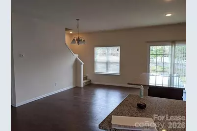 5512 John McDowell Place, Charlotte, NC 28217 - Photo 8