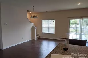 5512 John McDowell Pl, Charlotte, NC 28217 - Photo 8