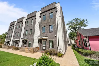 3020 Cobbs Hill Road, Charlotte, NC 28205 - Photo 1