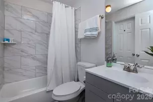 212 W 10th St, Charlotte, NC 28202 - Photo 14