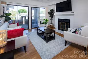 212 W 10th St, Charlotte, NC 28202 - Photo 4