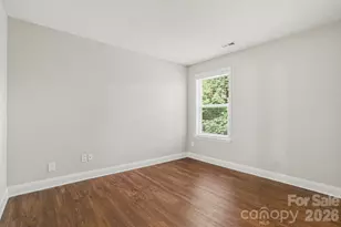 13634 Riding Hill Ave, Charlotte, NC 28213 - Photo 12